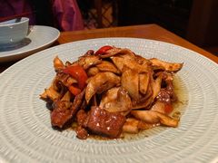 菌菇炒牛肉-丽江金茂凯悦臻选酒店-滇香馆
