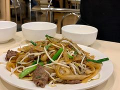 干炒牛河-玲又珑美食(盘福路店)