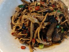 -贺记湘菜馆(东体育会路店)