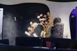 -TOP HAIR SALON
