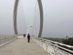 -南京眼步行桥