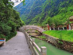 -重庆神龙峡漂流