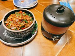 传统黑三剁配薄饼-雀舞云南菜(天津天河城购物中心店)