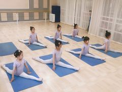 -艺彩童馨舞蹈培训学校(西湖道校区)