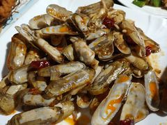 -东来菜馆•手抓海鲜家常菜•海鲜锅贴(鸽子窝店)