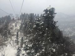 -西岭雪山大飞水景区