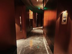 -左庭右院鲜牛肉火锅黑金店(陆家嘴中心店)