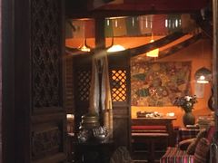 -藏地尼西黑陶餐馆.藏餐.酒馆