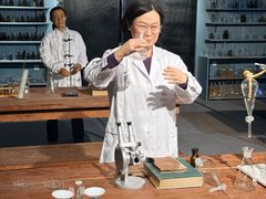 -金石蜡像馆