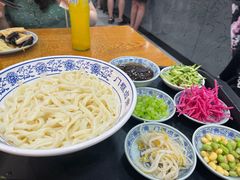 老北京炸酱面-门框胡同百年卤煮(新街口店)