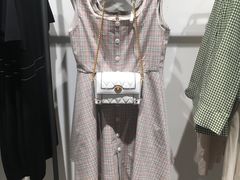 -URBAN REVIVO(高德置地广场·春广场店)
