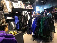 -NIKE品牌体验店(金源新燕莎店)