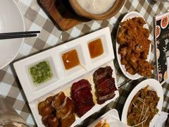 -新大咀港式茶餐厅(宝山万达店)