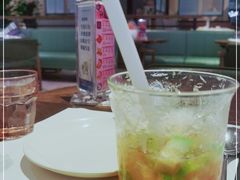 -港丽餐厅(龙之梦长宁店)