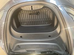 -TESLA 特斯拉(上海太古汇体验店)