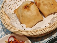 馕坑烤包子-巴扎美食·新疆菜·西域歌舞表演餐厅(新疆大厦店)