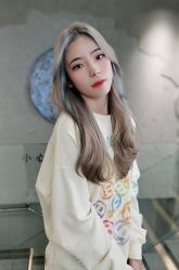 -变画·发型STUDIO