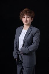 -樱花婚纱摄影