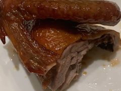 脆皮炸乳鸽-御花园酒店(希尔顿店)