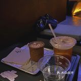 这M stand 除了招牌燕麦曲奇拿铁，还能喝酒？