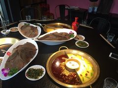 -九鼎轩脆毛肚火锅(商业街店)