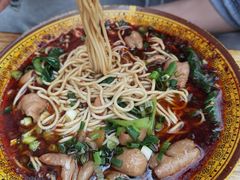 -胥佳烧鸡公牛肉面馆