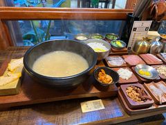 -银米·云南传统过桥米线(双廊黑金冠店)