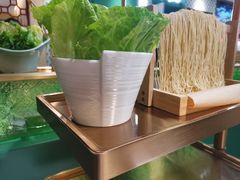 -粤小煲鲜汤猪肚鸡(丹尼斯二天地店)