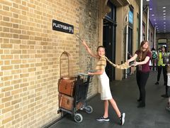 -九又四分之三站台哈利波特商店