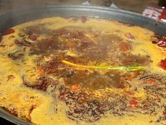 -旧街市鲜货老火锅(大光路店)