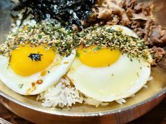 海苔牛肉拌饭-明洞阿姨·韩式酱蟹烤肉·创意料理(三元桥店)