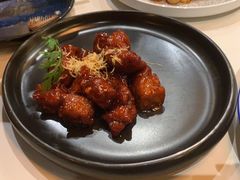 红酒泡沫牛仔粒-荟廷·晶萃(陆家嘴尚悦湾店)