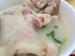 -雷祖芳老妈蹄花店