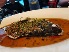 酱椒鱼头-凤凰湘语·湘粤鲜融(浦东旗舰店)