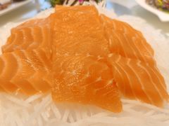刺身三文鱼-渝信川菜(南滨店)