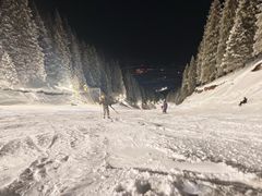 -丝绸之路山地度假区滑雪场