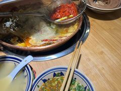 -洱火云南酸菜牛肉火锅(石景山当代商城店)