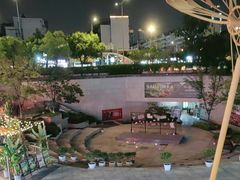 -易生活购物公园