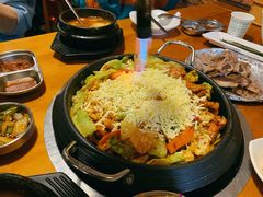 烤辣鸡盖饭-咕咕站韩国料理(紫金港店)