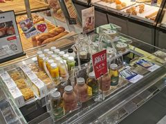 面包甜点陈列柜-皇后西斯汀饼店(文化路店)