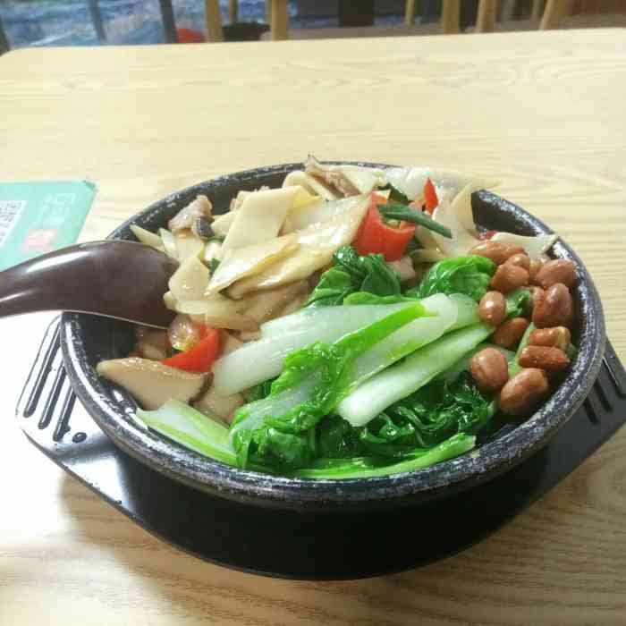 石锅拌饭·农家鱼粉·小炒·快餐(黄村店)-"公司附近新开的店,中午一