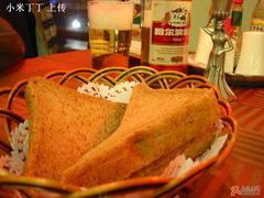 餐前面包-小白桦西餐厅