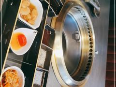 -铭牛烧肉·和牛海鲜自助(高新月牙湖店)