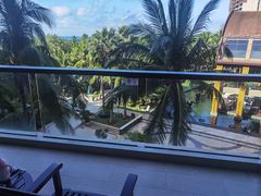 -三亚湾海居铂尔曼度假酒店