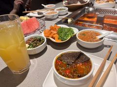 -海底捞火锅鲜切牛肉主题店(长寿路店)