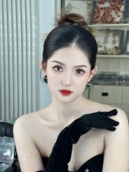 -艺憬婚纱礼服·造型(二七万达店)