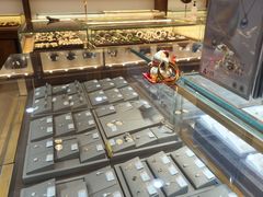 -品真阁华夏典当行(四通桥店)