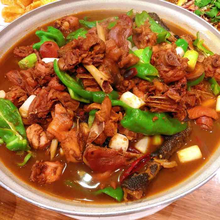 王小二小胡同炒鸡(总店)-"咋说呢,我原本以为临沂的炒鸡就没有不好吃.