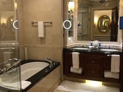 -广州富力丽思卡尔顿酒店