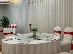 -双子楼大酒店(城开国际写字楼店)
